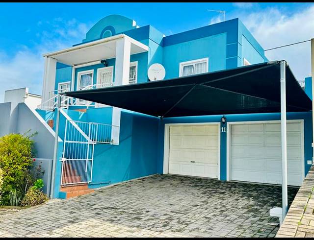 3 BEDROOM HOUSE FOR SALE IN BERGZICHT